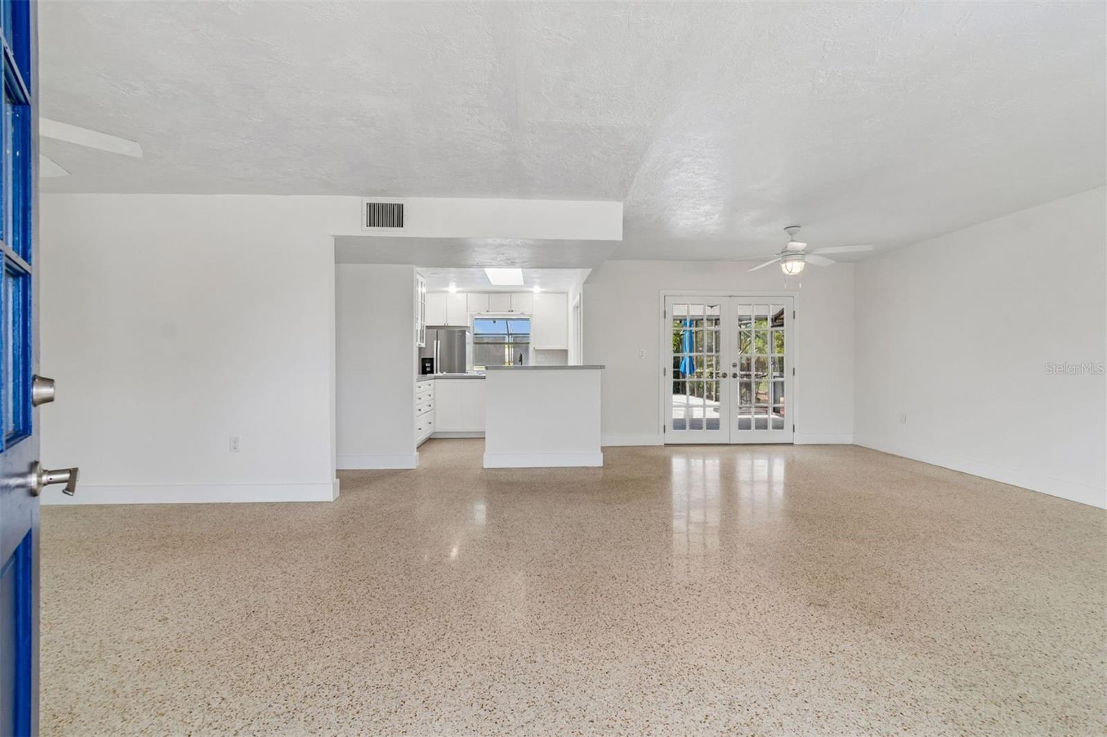 830 LA JOLLA AVE — photo 10