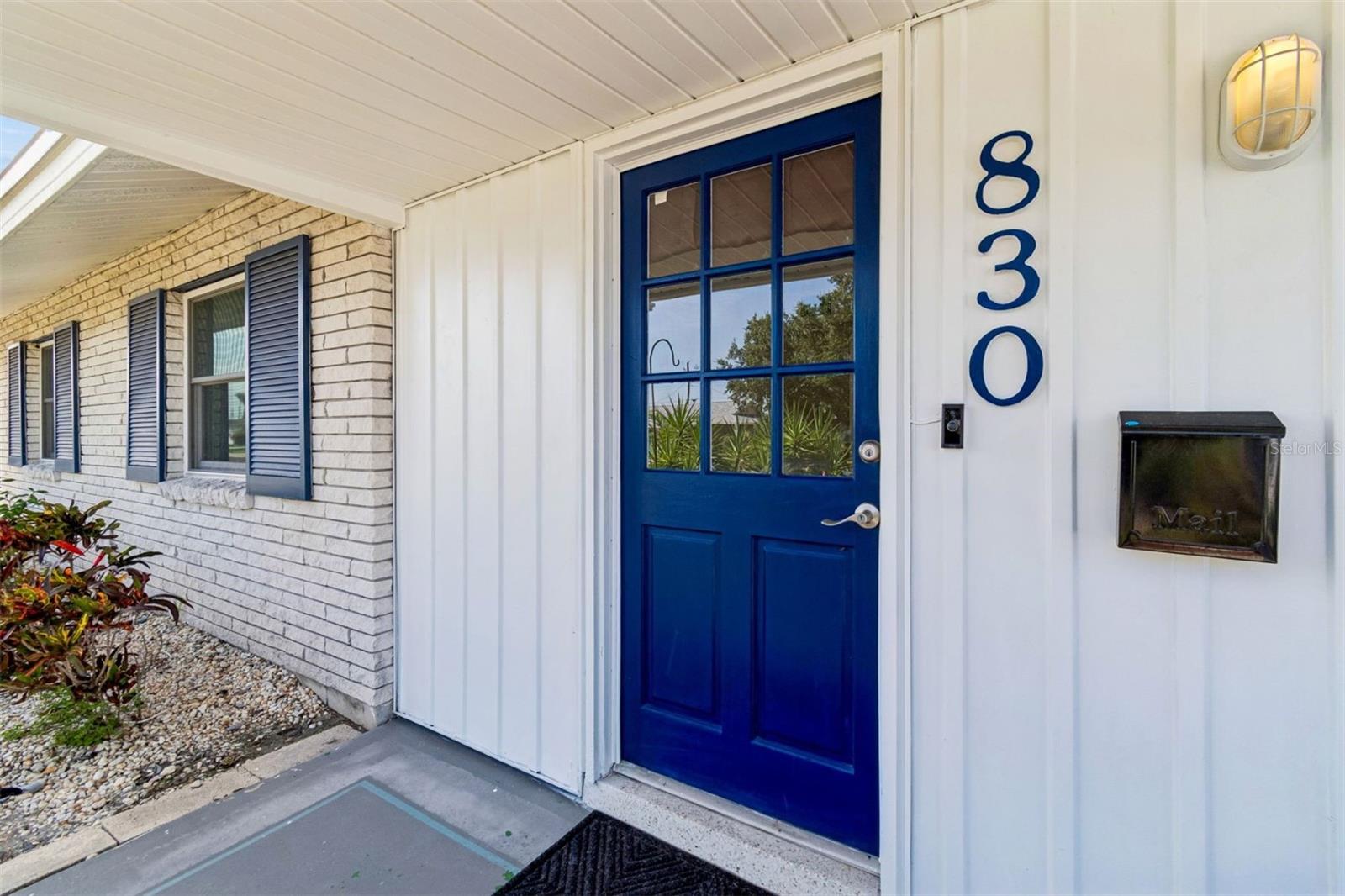 830 LA JOLLA AVE — photo 2