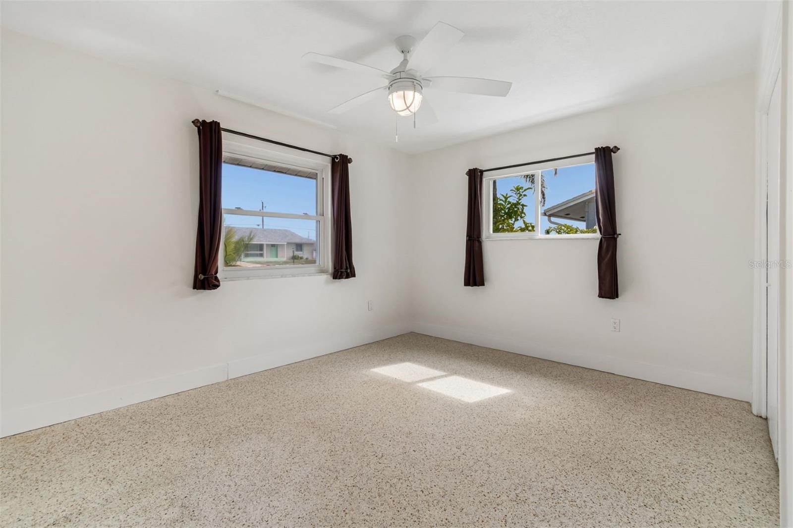 830 LA JOLLA AVE — photo 25