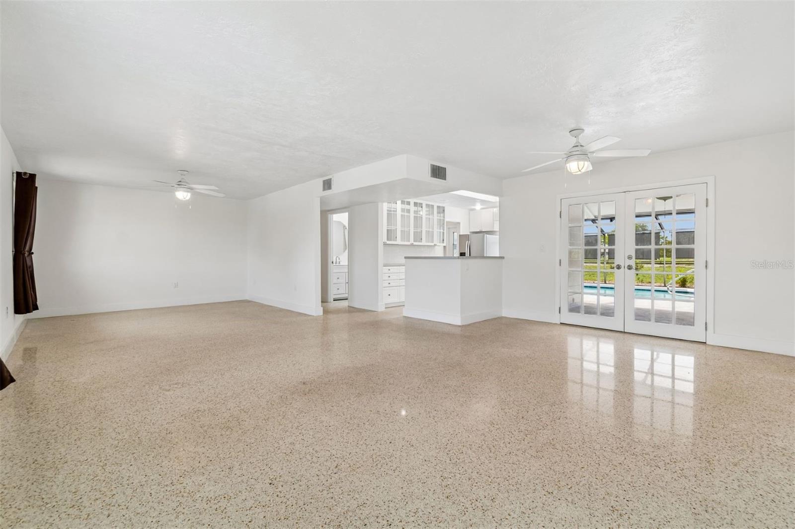 830 LA JOLLA AVE — photo 6