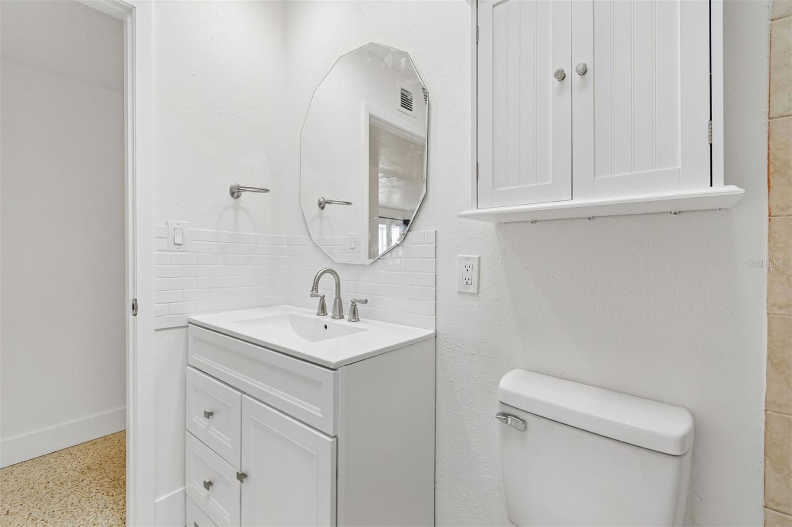830 LA JOLLA AVE — photo 27