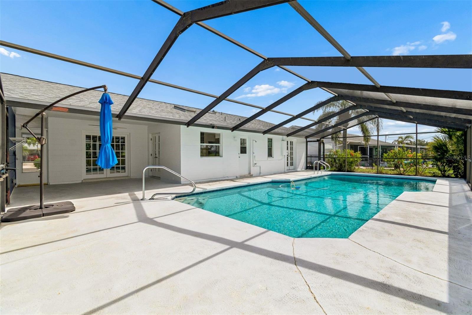 830 LA JOLLA AVE — photo 32