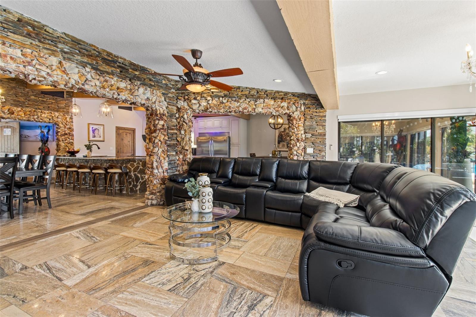 357 LA HACIENDA DR — photo 14