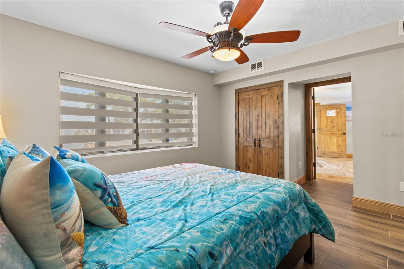 357 LA HACIENDA DR — photo 24