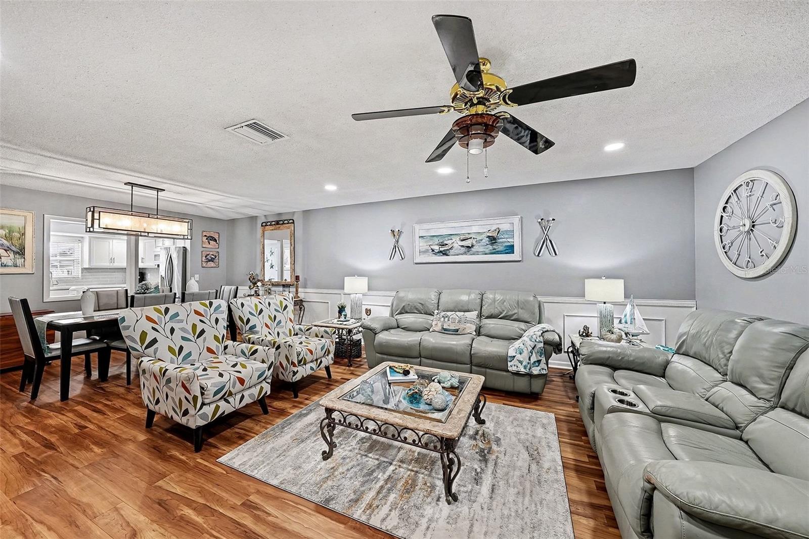 1659 S LAKE AVE #1 — photo 9