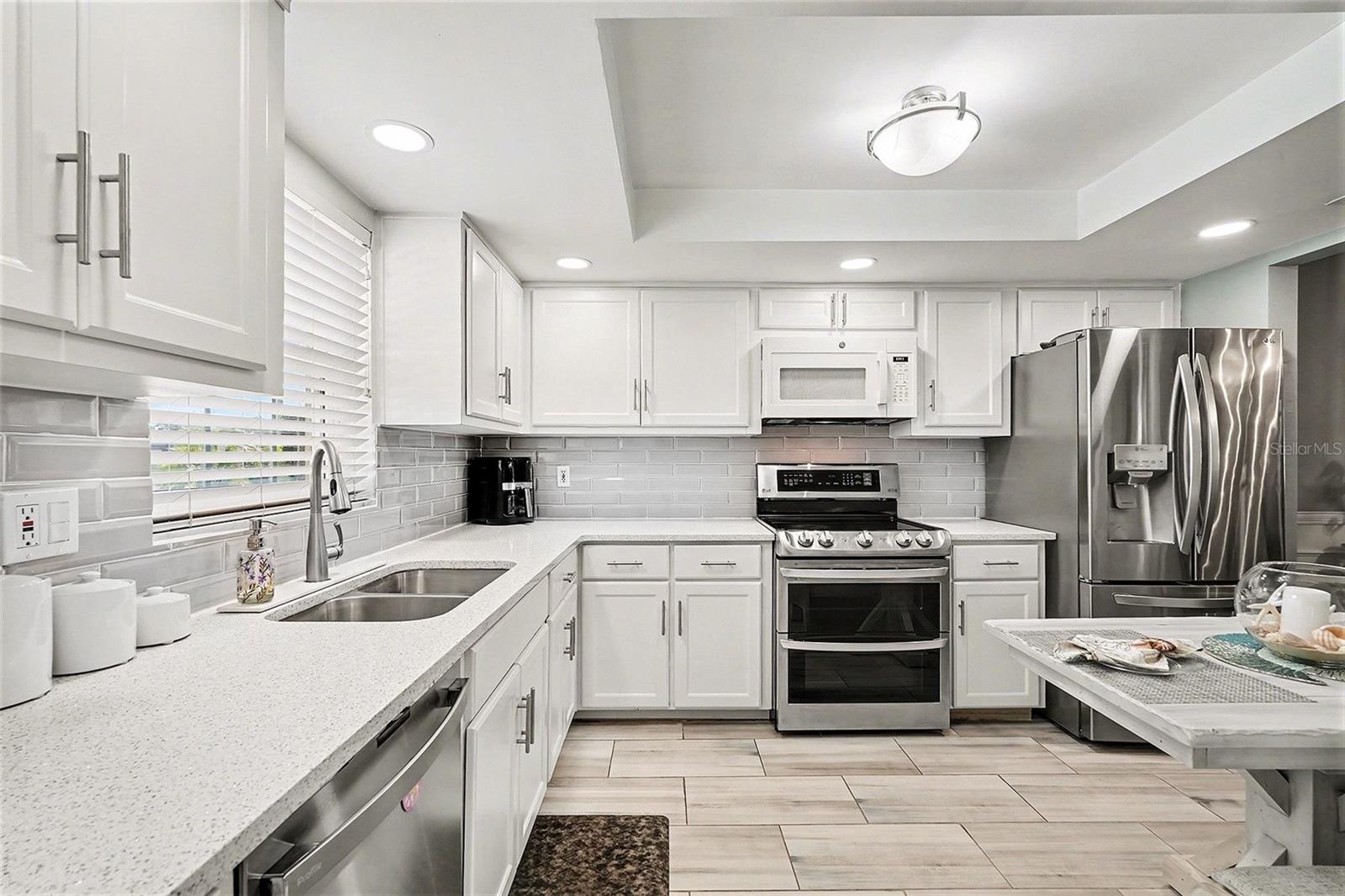 1659 S LAKE AVE #1 — photo 6