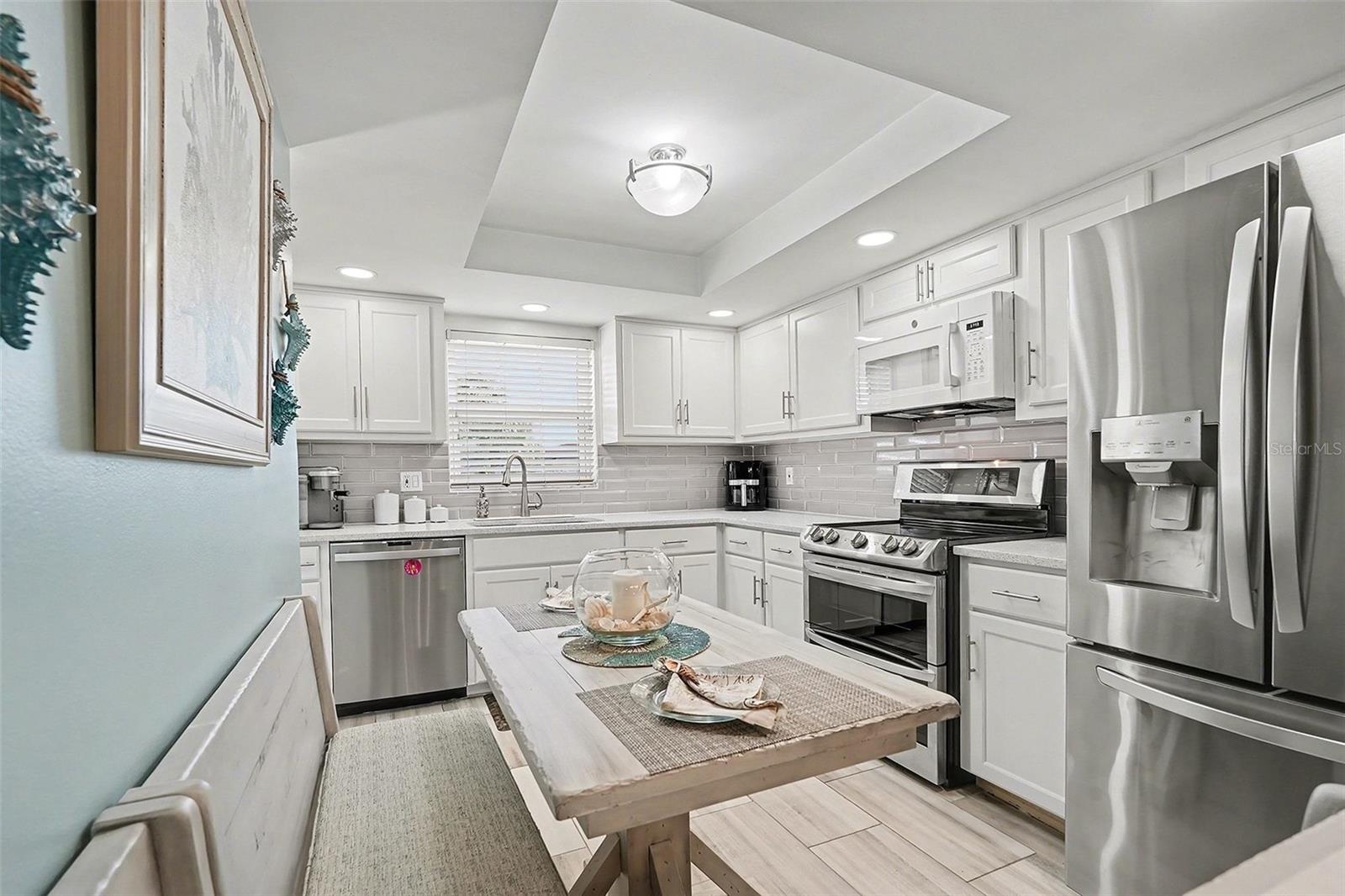 1659 S LAKE AVE #1 — photo 5