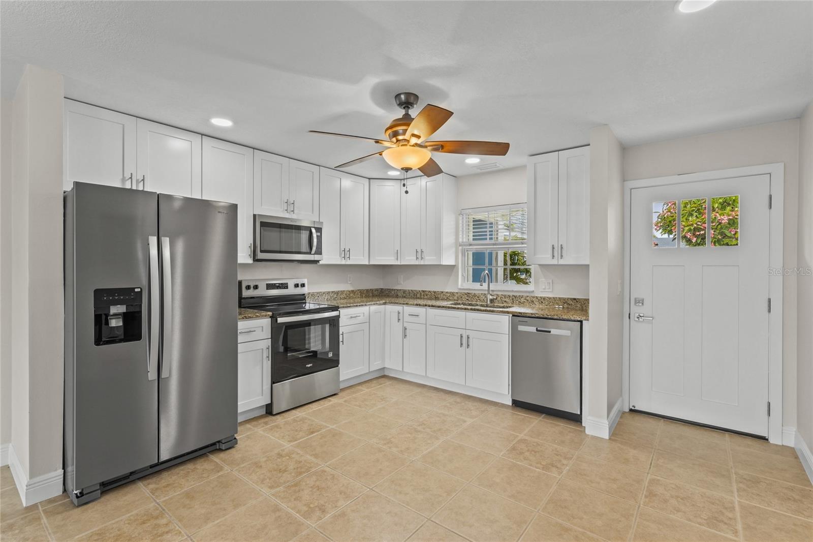 9821 HERNANDO CT — photo 10