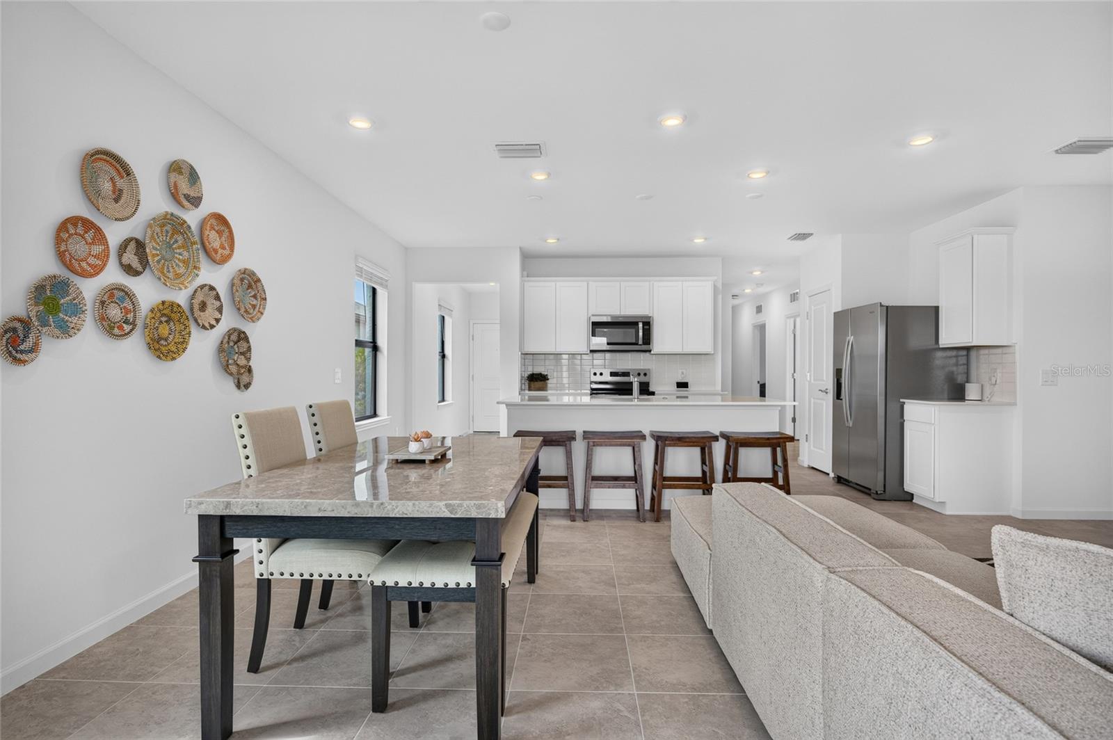 6492 SILVERSTAR DR — photo 6