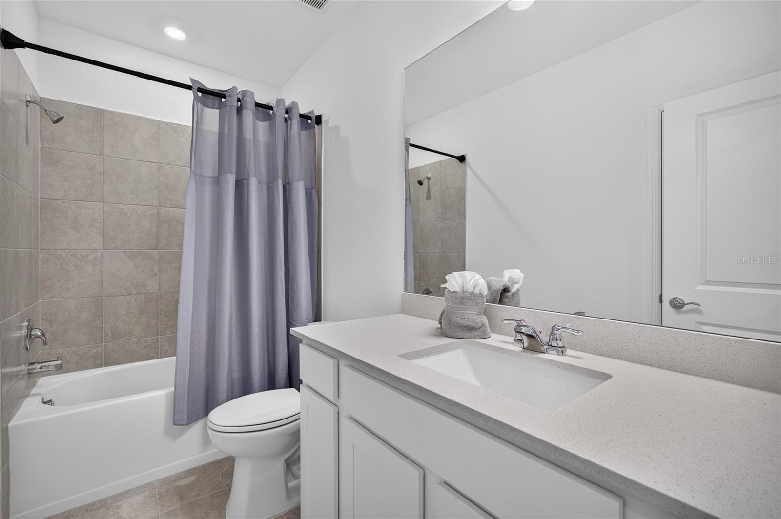 6492 SILVERSTAR DR — photo 19