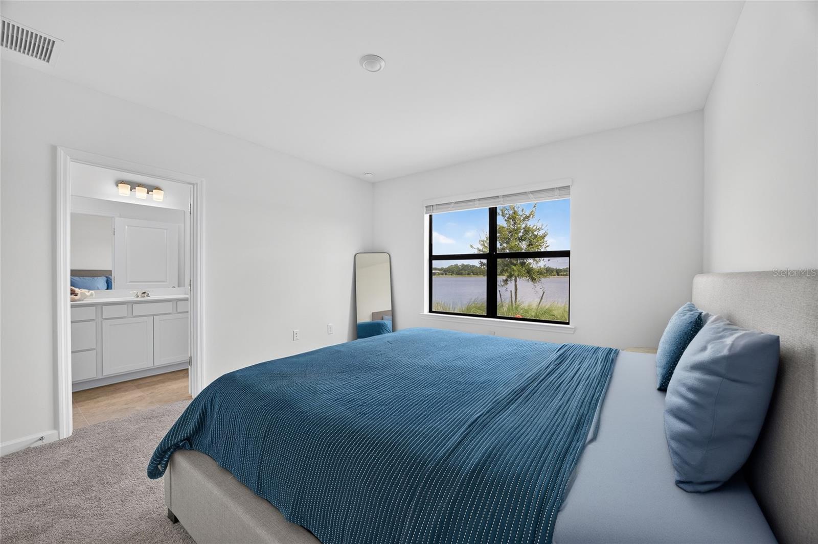 6492 SILVERSTAR DR — photo 15