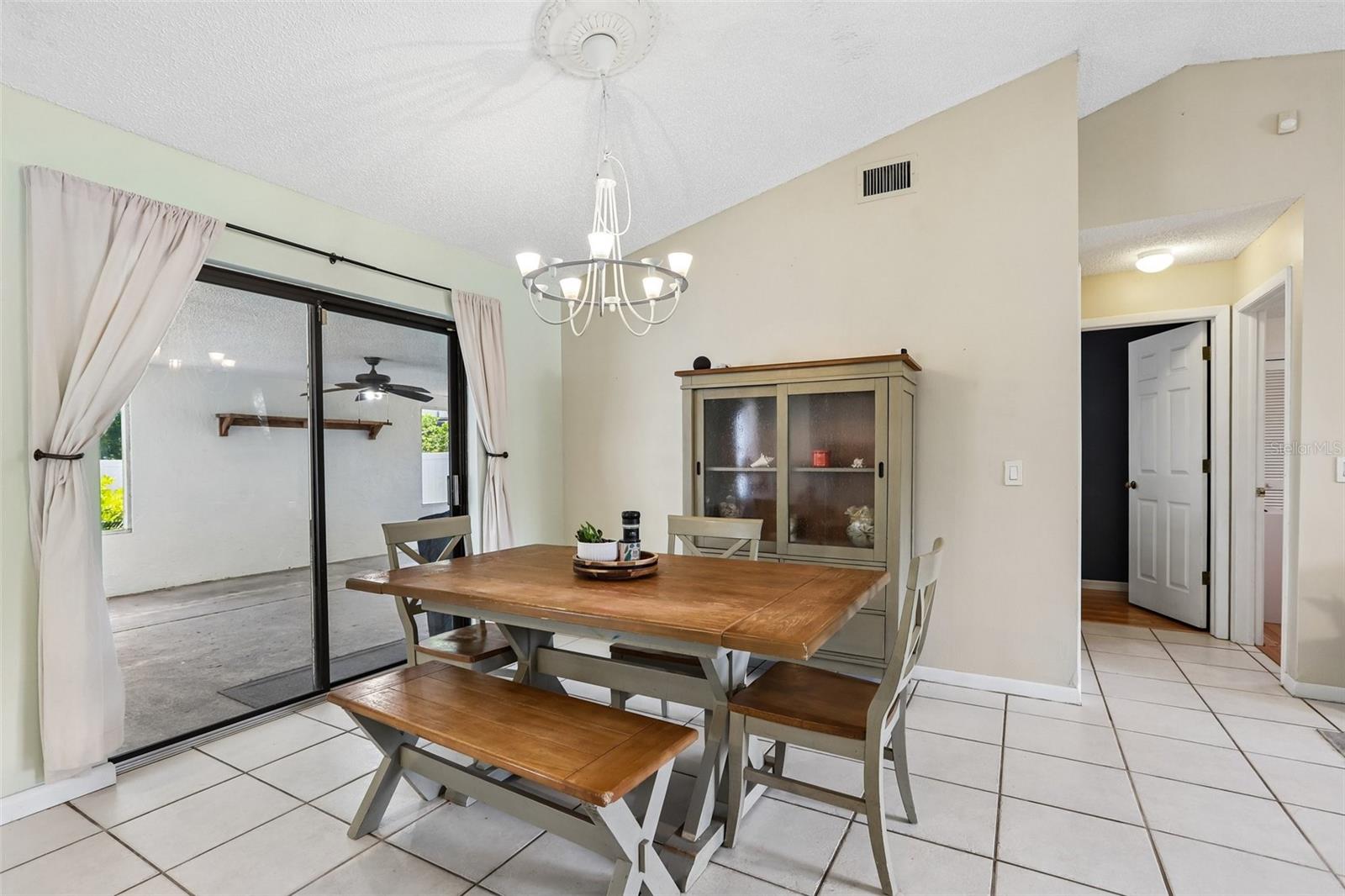 6805 LONGPOINTE WAY — photo 5