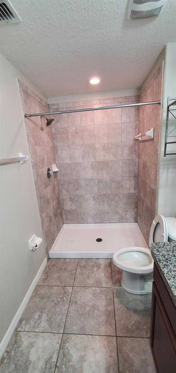10422 LAKE MONTAUK DR — photo 10