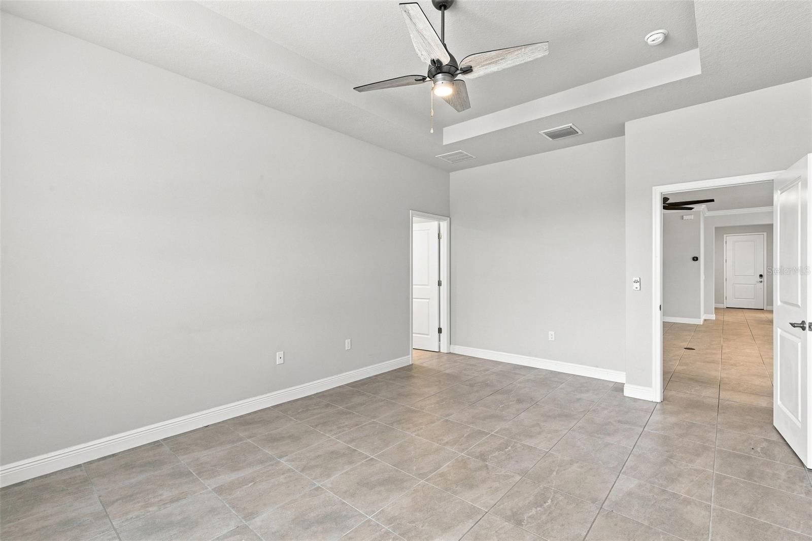9401 HIGHLAND HILLS DR — photo 21