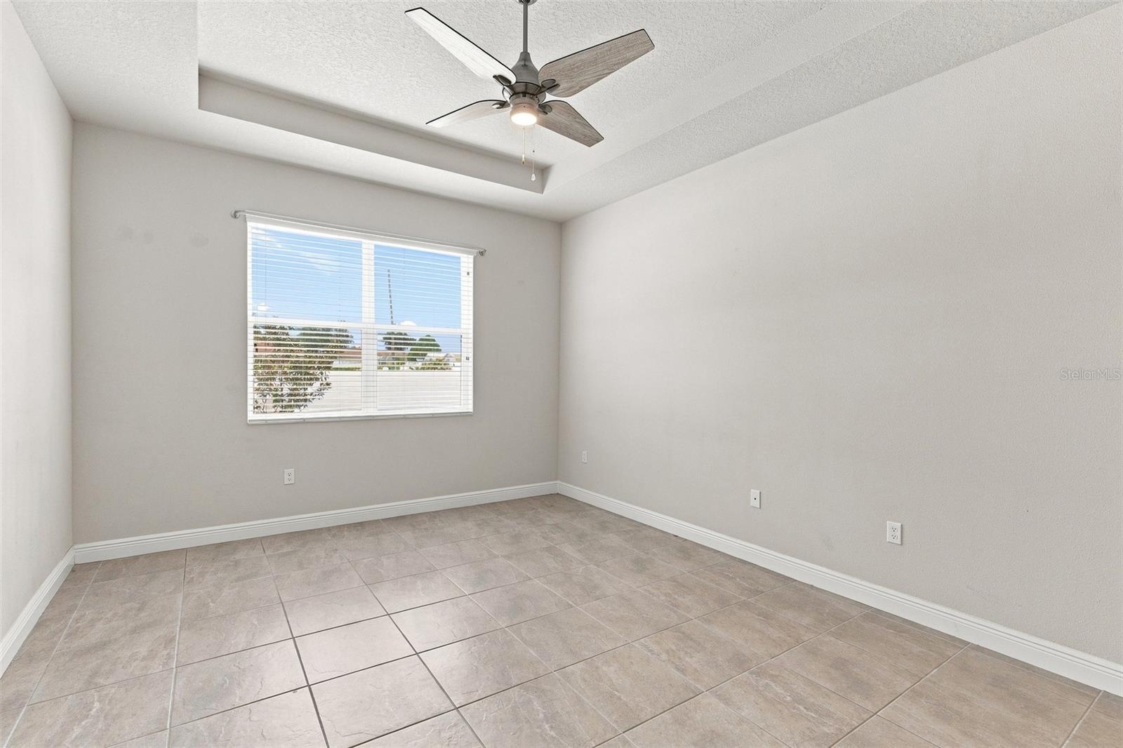 9401 HIGHLAND HILLS DR — photo 20