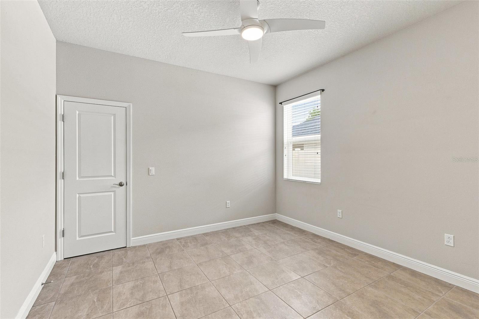 9401 HIGHLAND HILLS DR — photo 29