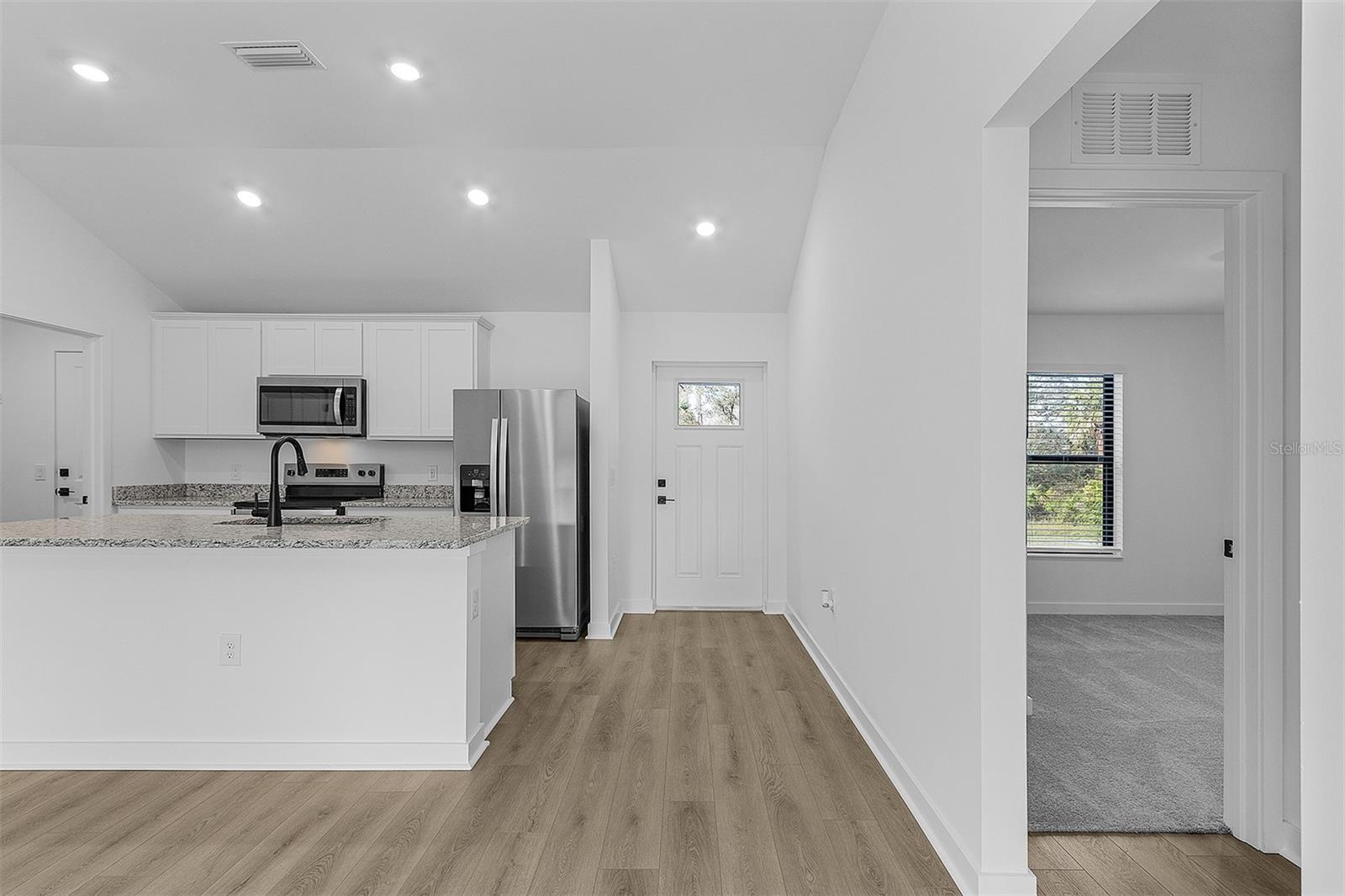 3453 WORTHINGTON AVE — photo 4
