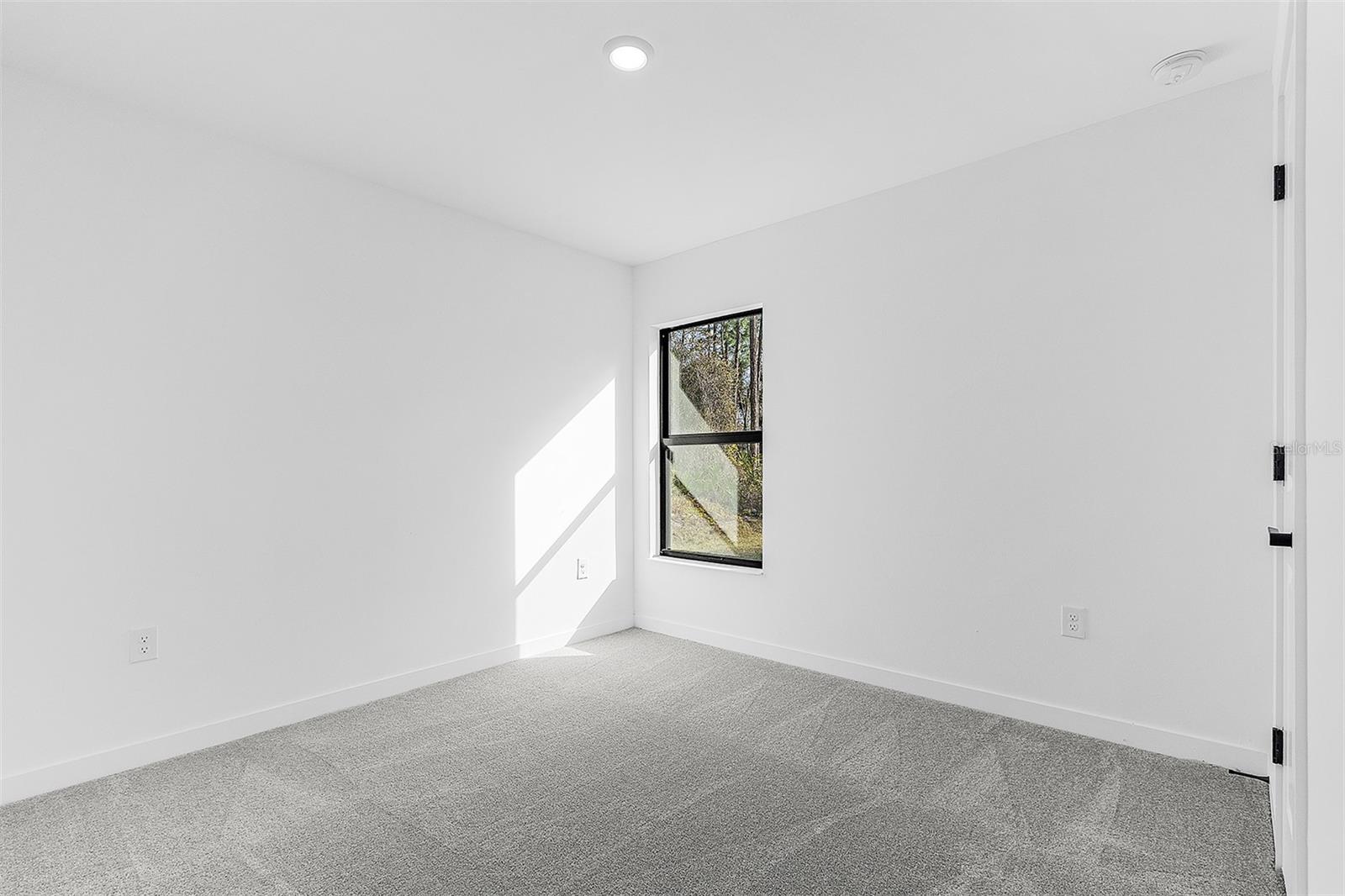3453 WORTHINGTON AVE — photo 15