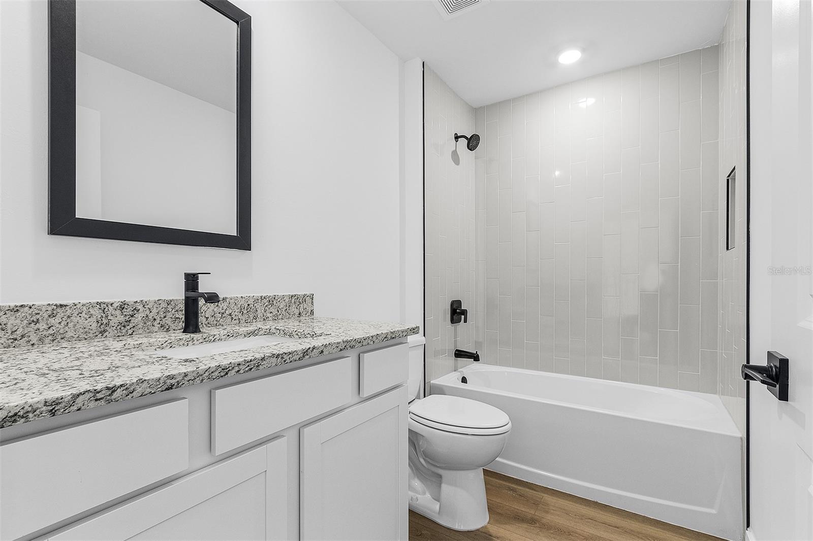 3453 WORTHINGTON AVE — photo 17