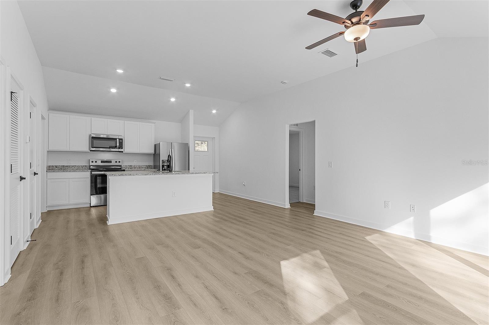 3453 WORTHINGTON AVE — photo 8