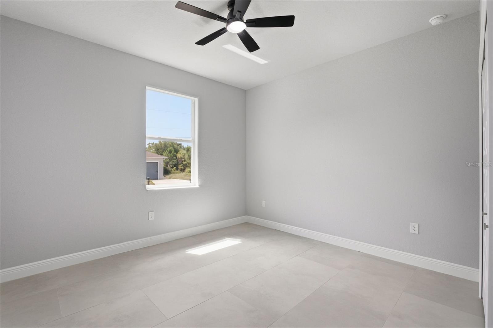 2830 BILLBERRY ST — photo 32