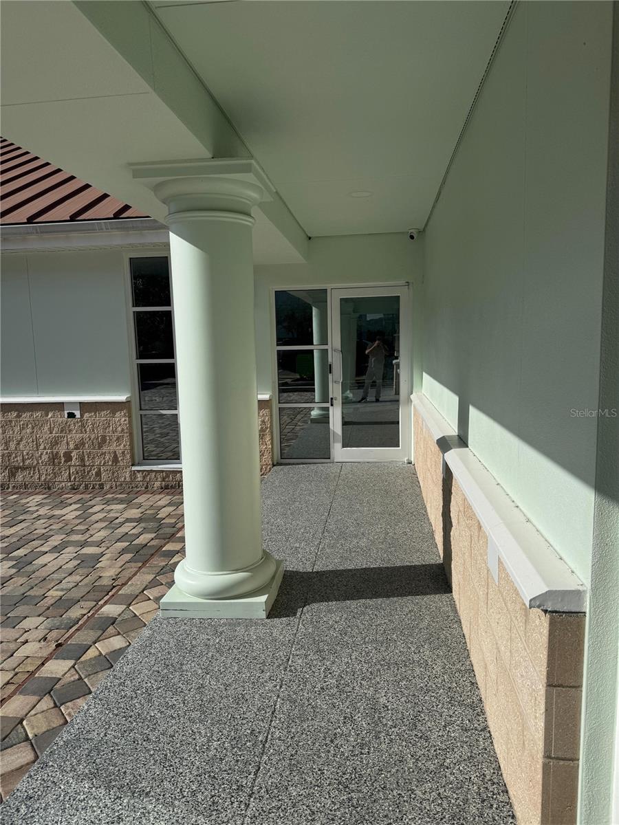 2708 W VIRGINIA AVE — photo 2