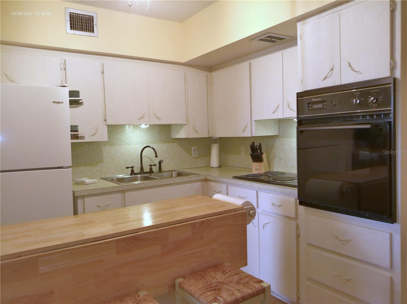 2457 ECUADORIAN WAY #73 — photo 15