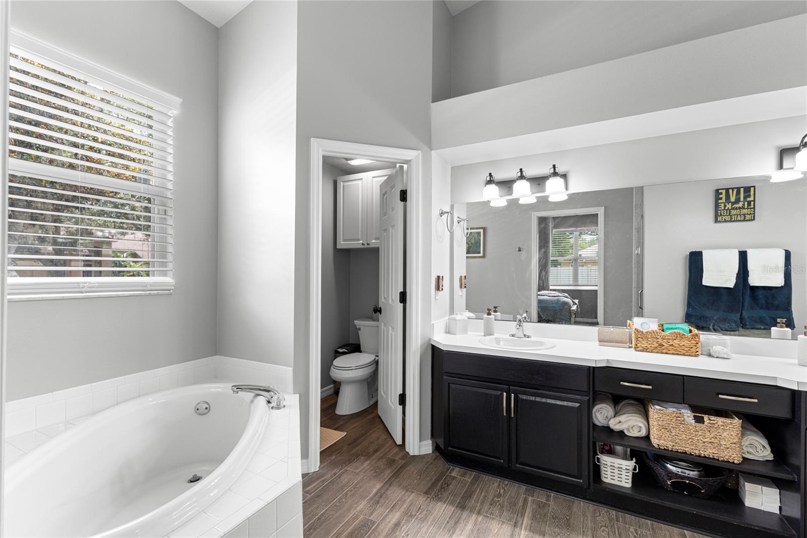 4038 LITHIA RIDGE BLVD — photo 18
