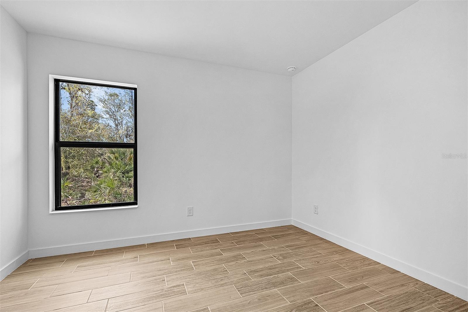 4081 LONGWELL LN — photo 12