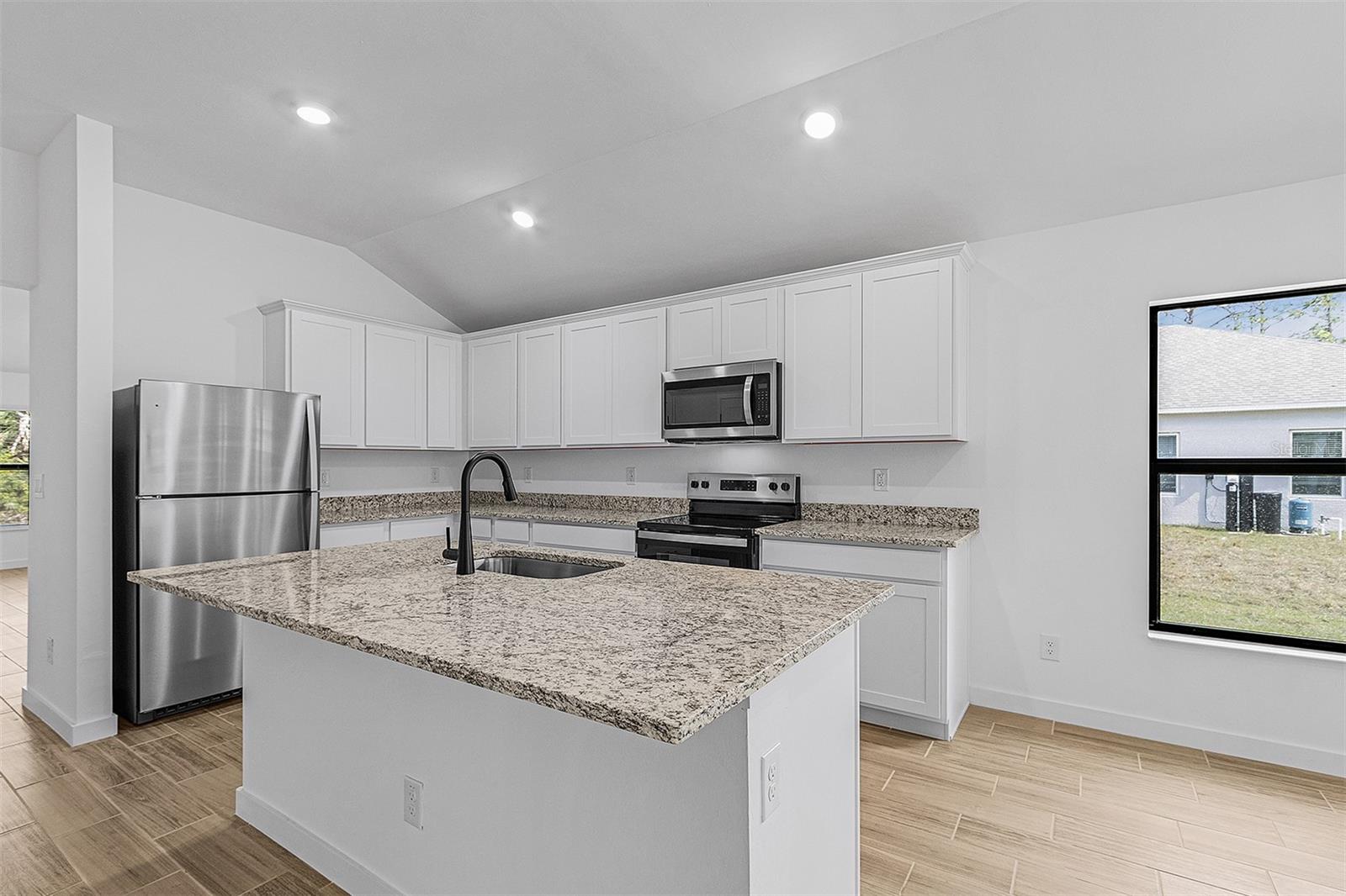 4081 LONGWELL LN — photo 8