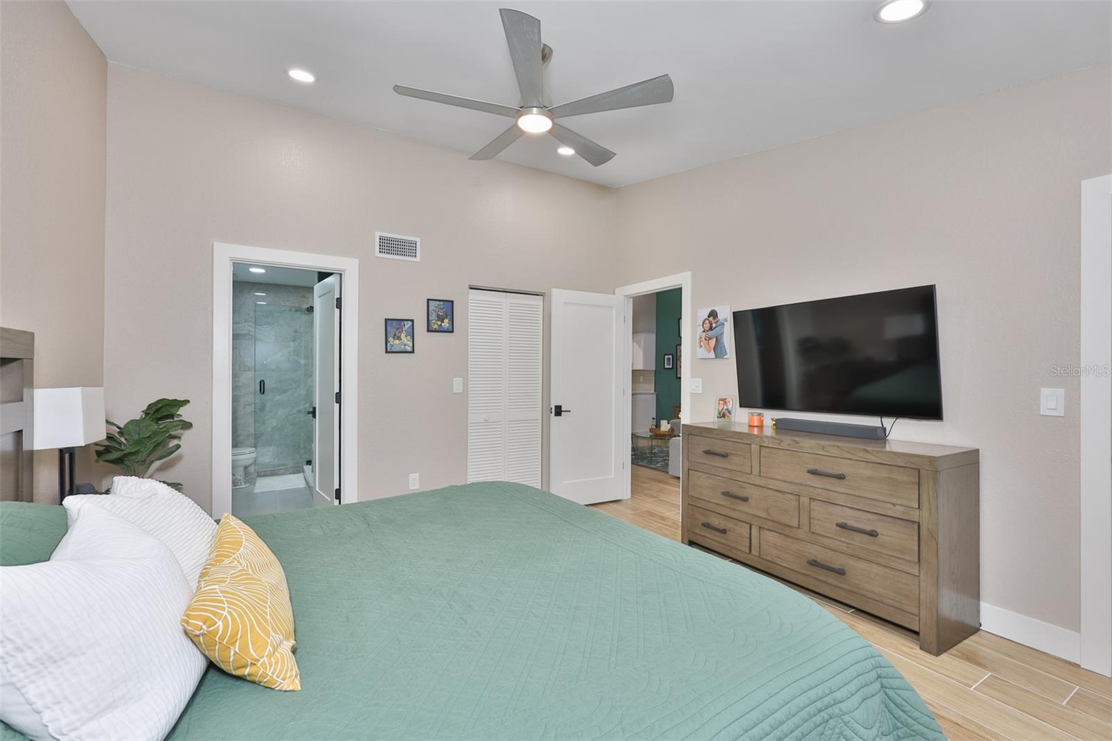 11800 PARK BLVD #308 — photo 12