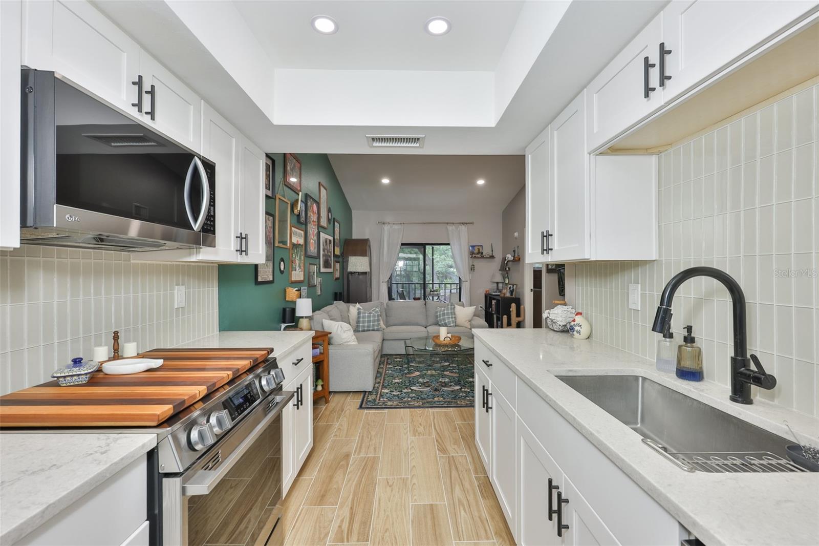 11800 PARK BLVD #308 — photo 3