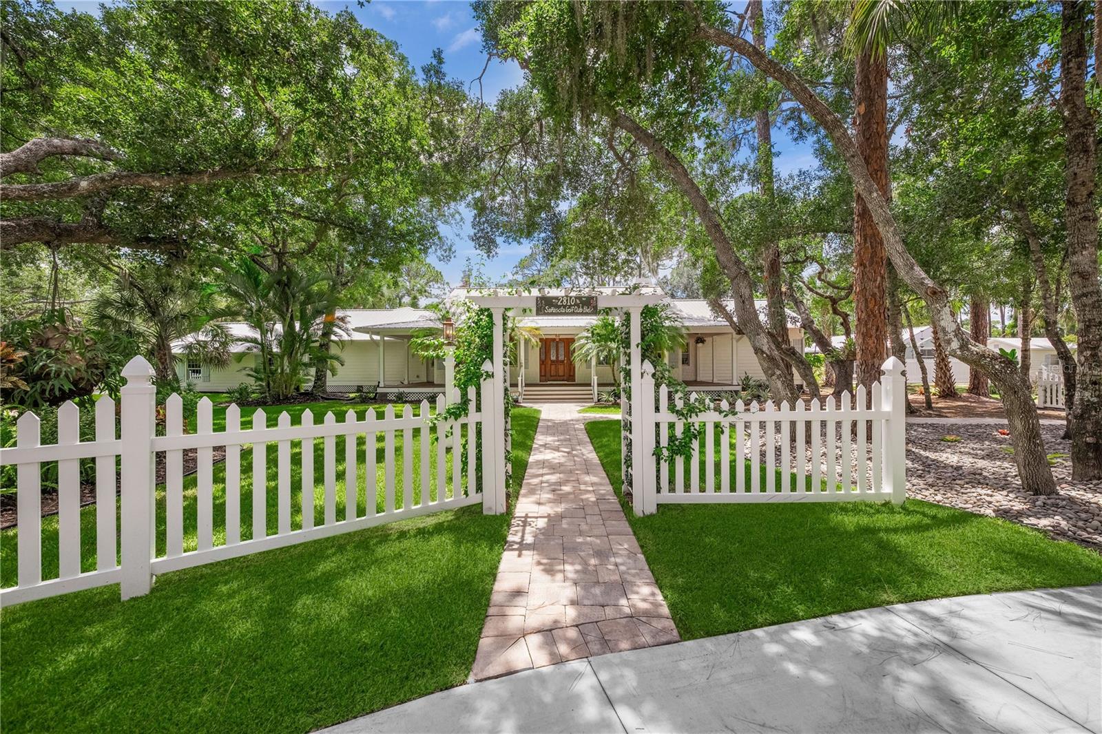 2810 SARASOTA GOLF CLUB BLVD — photo 5