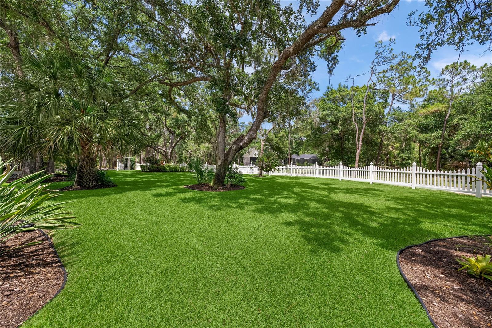 2810 SARASOTA GOLF CLUB BLVD — photo 9