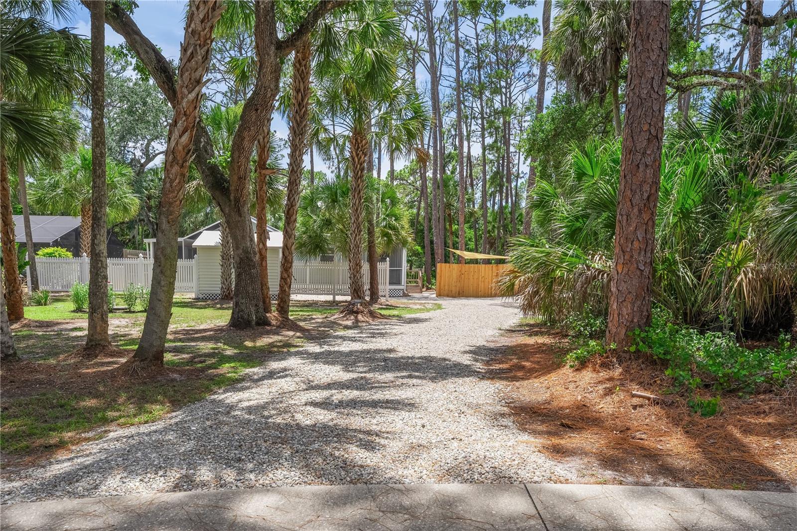 2810 SARASOTA GOLF CLUB BLVD — photo 58