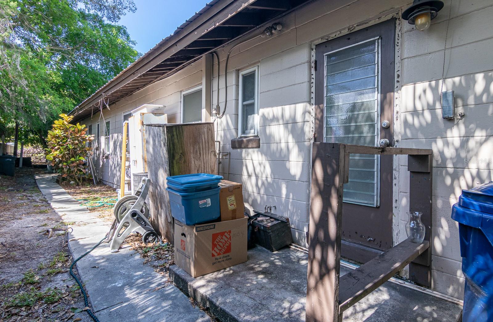2110 PALM TER — photo 34