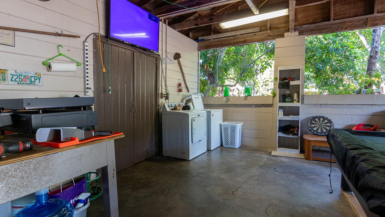 2110 PALM TER — photo 18