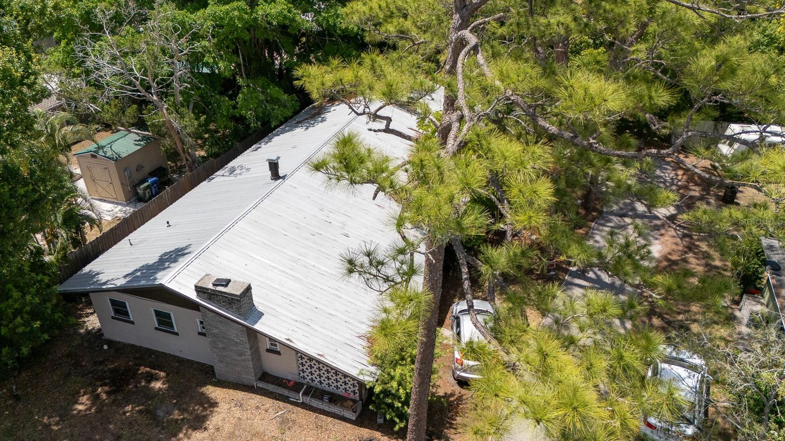 2110 PALM TER — photo 2