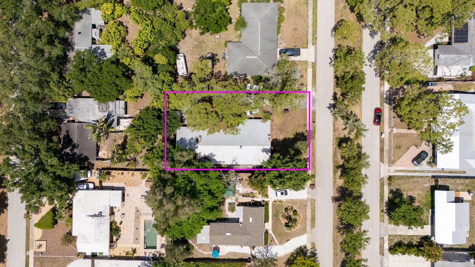 2110 PALM TER — photo 37