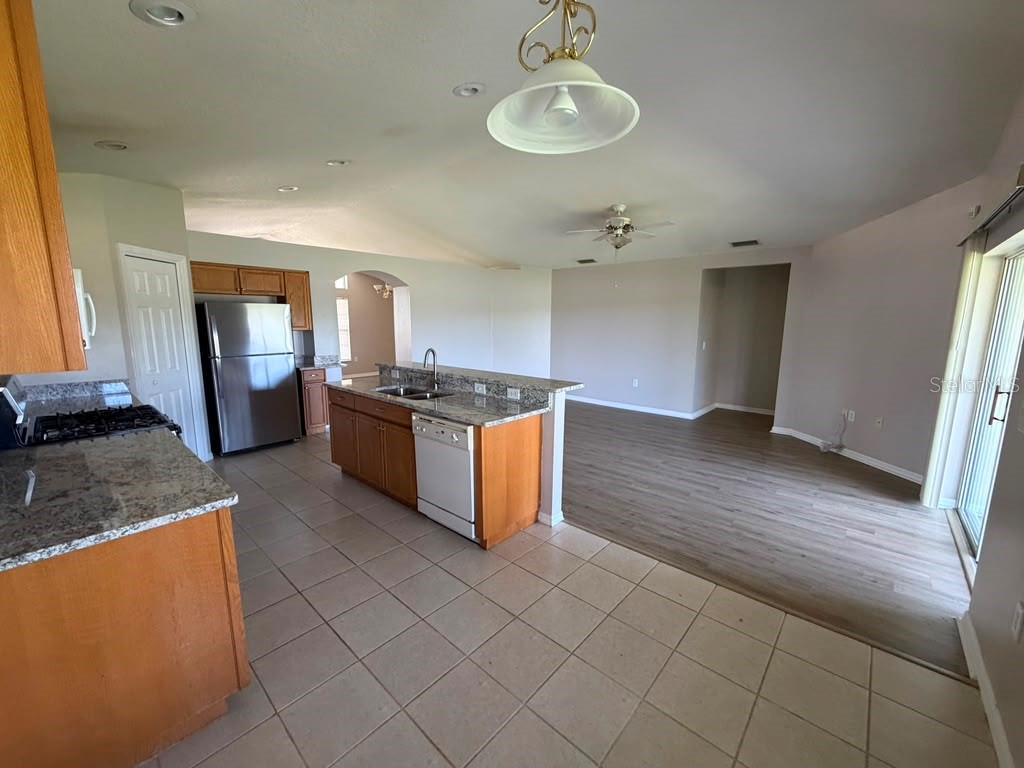 18014 ARBOR CREST DR — photo 16