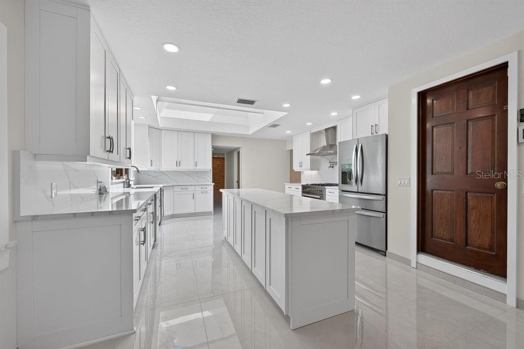 1007 LAKEWOOD DR — photo 20