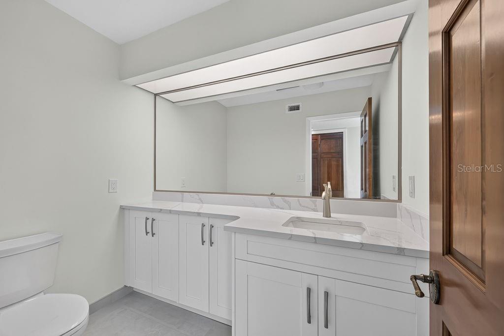 1007 LAKEWOOD DR — photo 32
