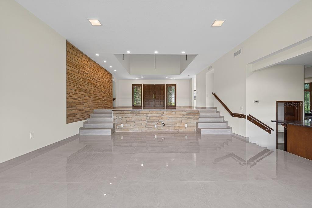1007 LAKEWOOD DR — photo 10