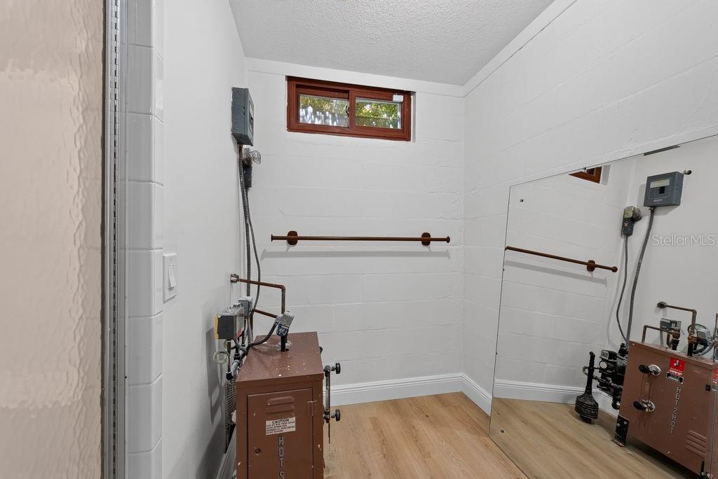 1007 LAKEWOOD DR — photo 54