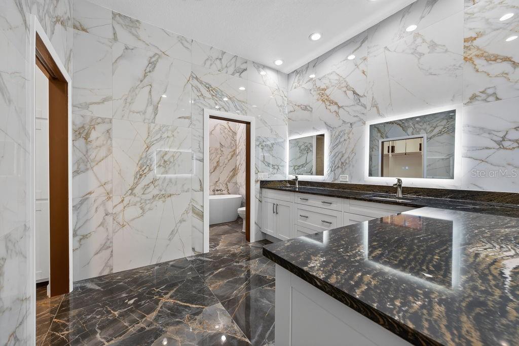 1007 LAKEWOOD DR — photo 37