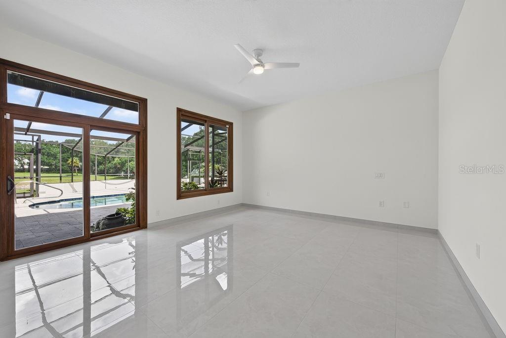 1007 LAKEWOOD DR — photo 33