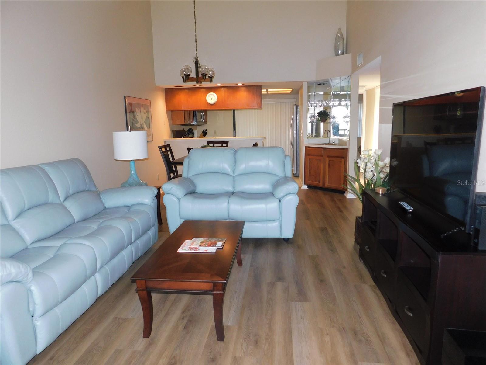 250 WOODLAKE WYNDE #250 — photo 2