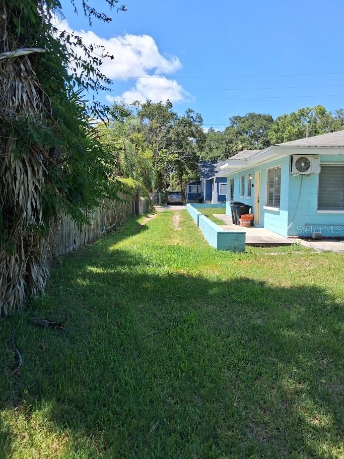 217 BANANA ST — photo 32