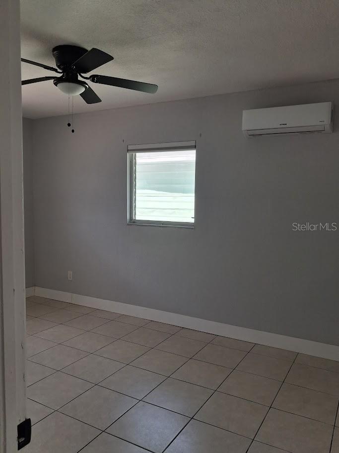 217 BANANA ST — photo 11