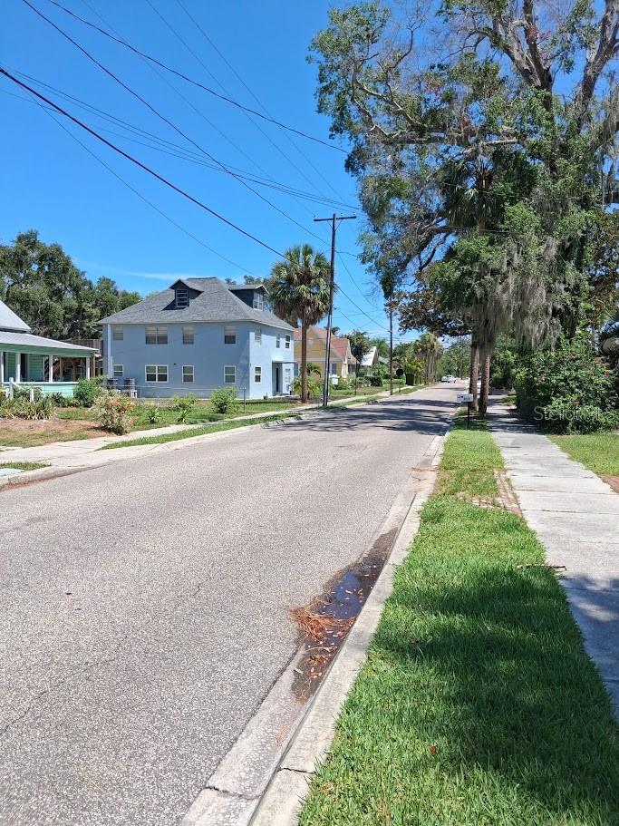 217 BANANA ST — photo 33